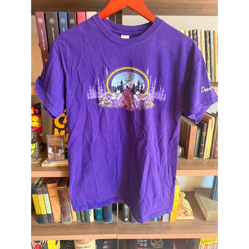 Vintage 2005 Denver Colorado T Shirt Medium Purple Floral Mountain Glitter